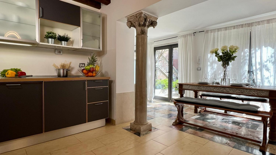 Others 5, Residence Flowery, Venezia