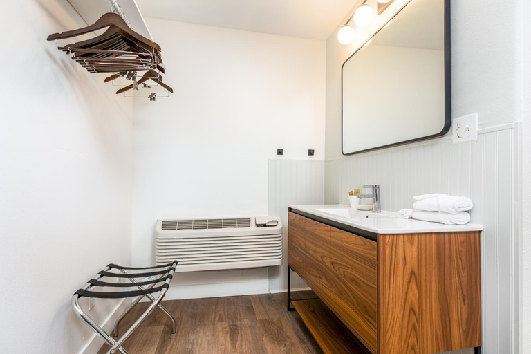 Bathroom 5