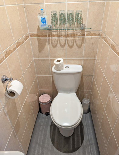 Bathroom 2, George Guest House, Plymouth
