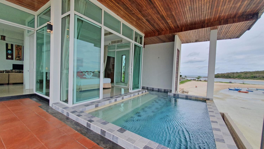 Swimming Pool 3