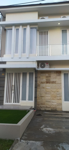 Exterior & Views 3, Villa Kayana EE6 - 3 Bedrooms, Malang