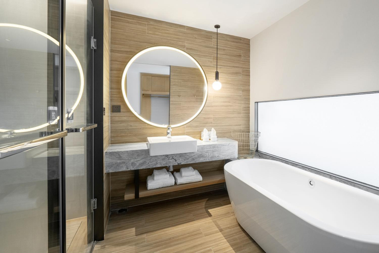 Bathroom 5, Shenzhen Langqi Zhan Yun Resort Hotel, Shenzhen