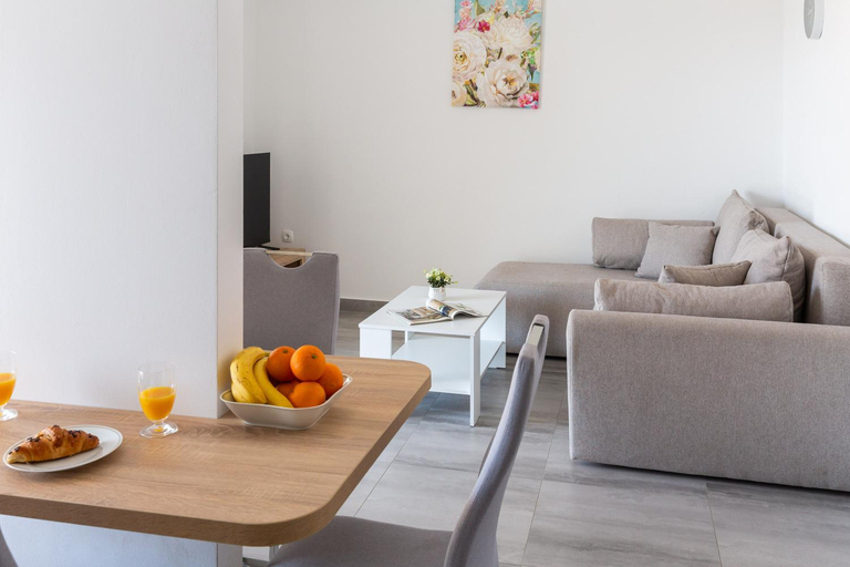 Others 2, Apartments Morena, Makarska