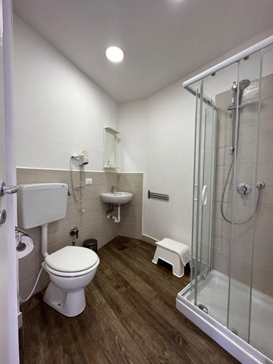Bathroom 3