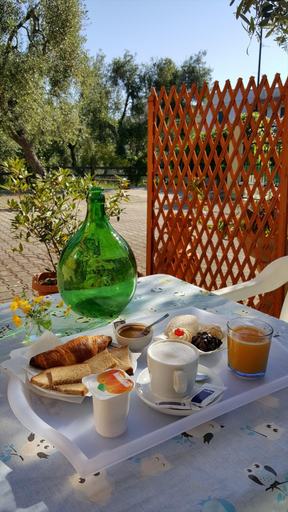 Food & Drinks 5, Villa Vale Mery, Foggia