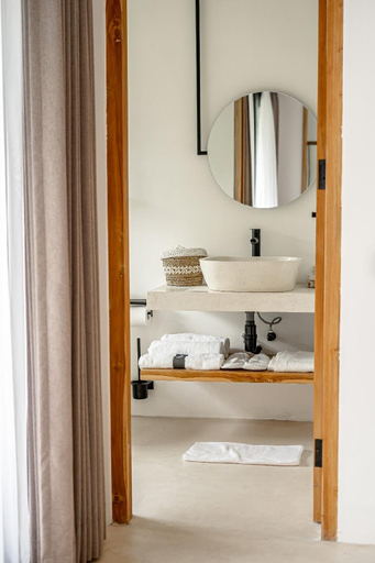 Bathroom 2, Udara Villa by EVDEkimi Ubud, Gianyar