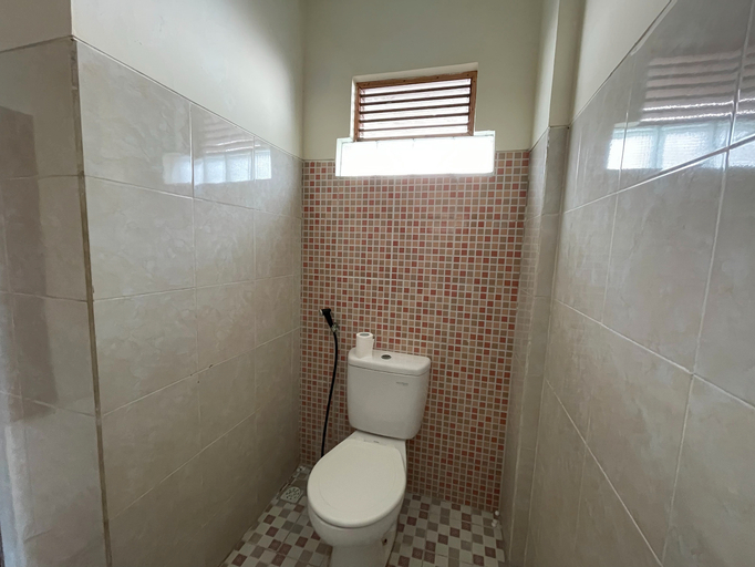 Bathroom 24