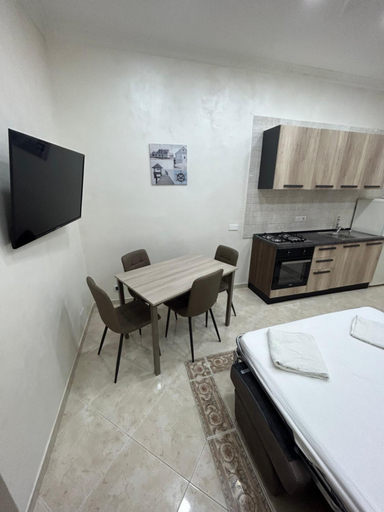 Others 5, HV Dora apartment Naples historic center, Napoli