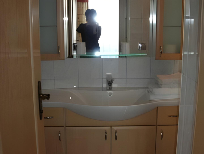 Bathroom 1, Haus Regina, Salzburg Umgebung