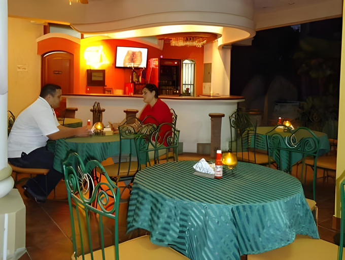 Food & Drinks, Hotel Quinta Maya, Flores