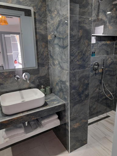 Bathroom 3, Anxhelos Hotel, Vlorës