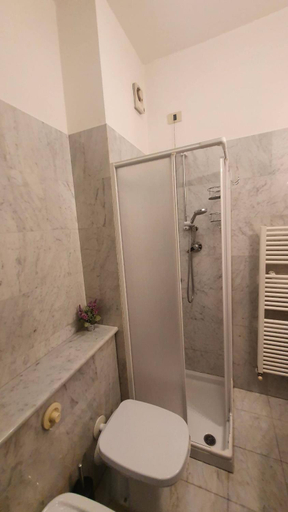 Bathroom 17