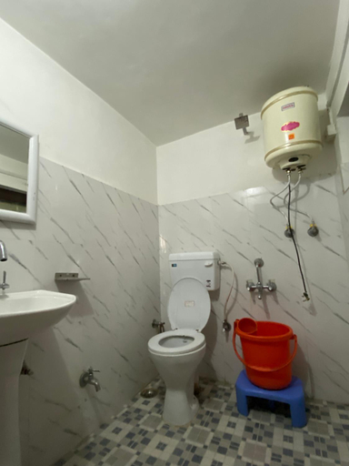 Bathroom 5, Hotel Border View, Kargil