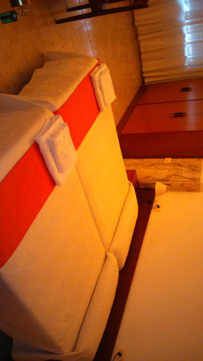 Others 2, Hostal Conde Rey, Pontevedra