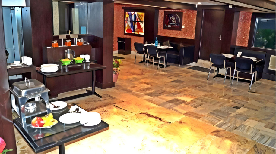 Food & Drinks 4, Sonali Regency by ShriGo Hotels, Bhopal