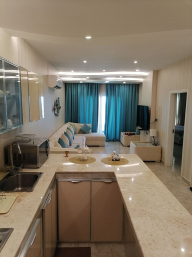 Others 5, Amwaj hotel, Marbat