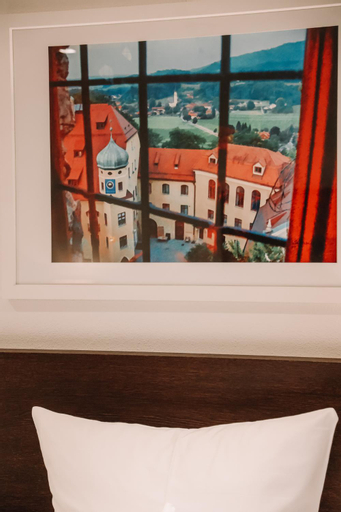 Bedroom 2, Hotel Hofwirt Neubeuern, Rosenheim