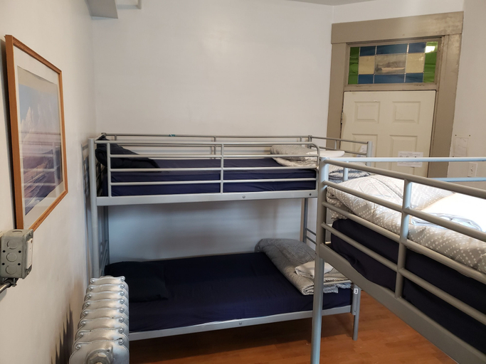 Bedroom 5, St Clair Hostel, Greater Vancouver