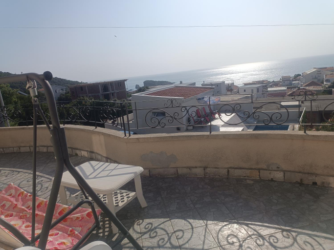 Others 5, Apartments Svetlana