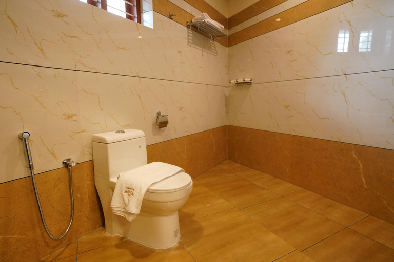 Bathroom 4, Grand Residency and Resort, Thiruvananthapuram