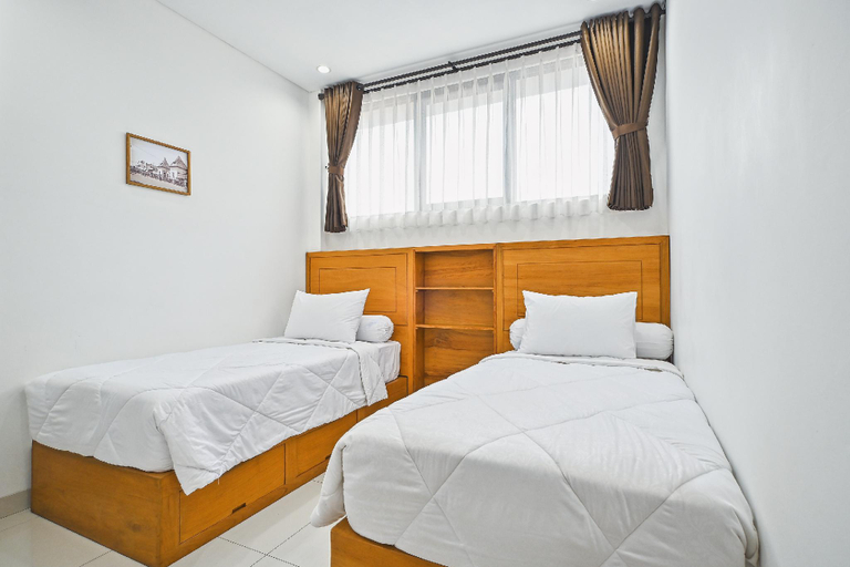 Bedroom 13