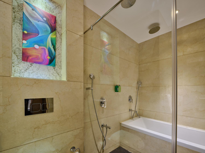 Bathroom 5, Enrise by Sayaji Rau, Indore