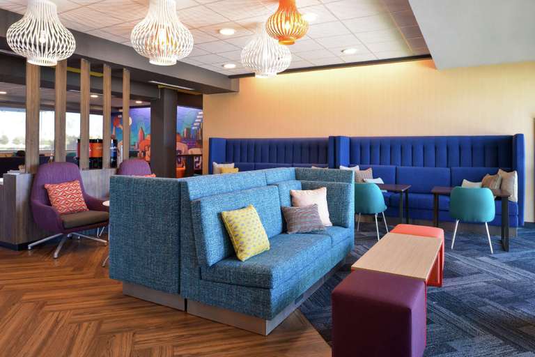 Public Area 2, Tru by Hilton Coppell DFW Airport North, Dallas