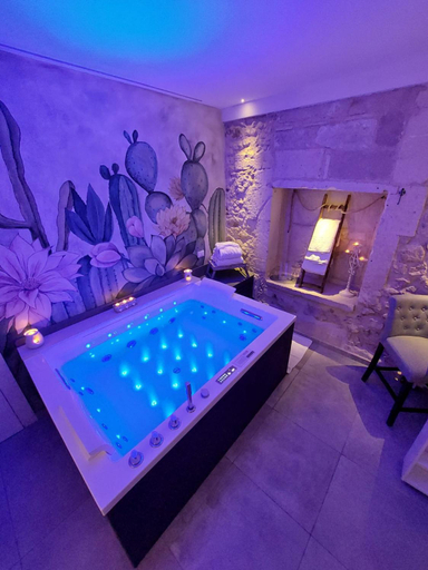 Others 3, SiricyAus Luxury Room, Ragusa