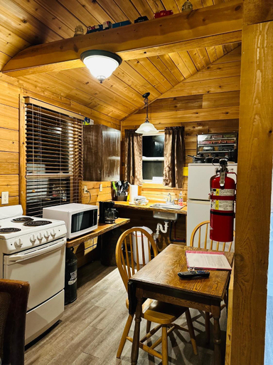 Others 4, Country Cabins Hotel, Lucas