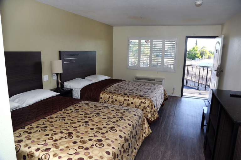 Bedroom 2, Airport Stay Motel, San Bernardino