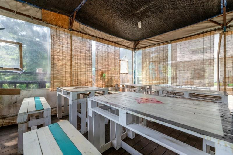 2, Ongjin (Jawoldo) Red Moon Pension, Ongjin