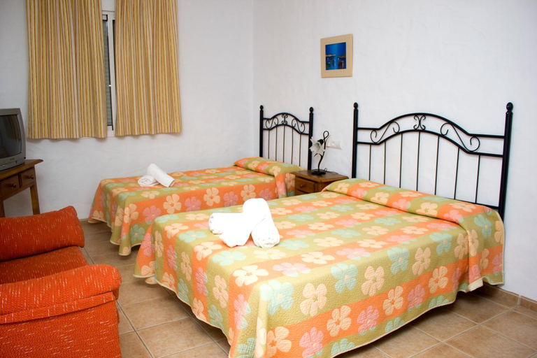 Bedroom 4, Cortijo Villa La Dehesa, Cádiz