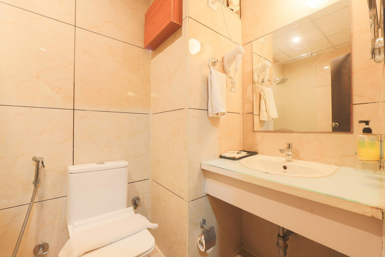 Bathroom 4, Happy Stays, Bangalore