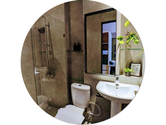 Bathroom 9