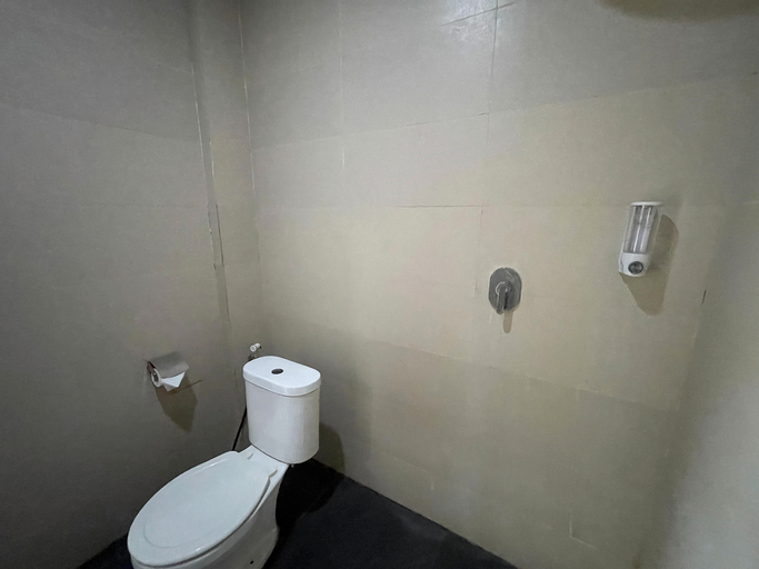 Bathroom 19