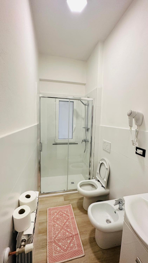 Bathroom 11