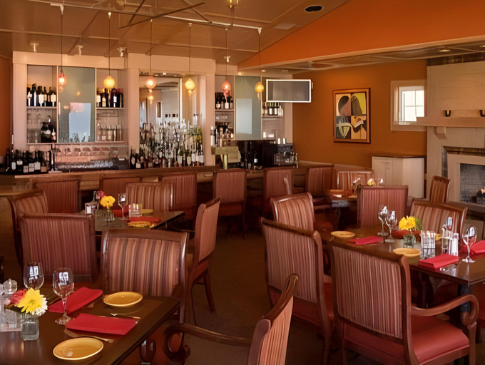 Food & Drinks 5, Surfsand Resort, Clatsop