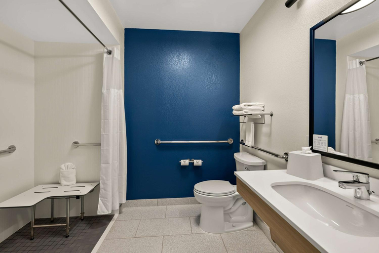 Bedroom 4, Spark by Hilton Tifton, Tift