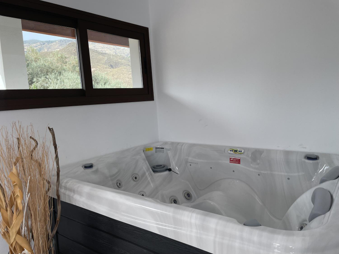 Others 4, Cortijo Tayula, Granada