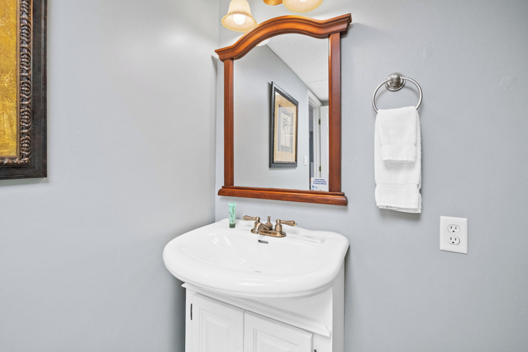 Bathroom 3, Lagoon Cocoon by Book That Condo, Bay