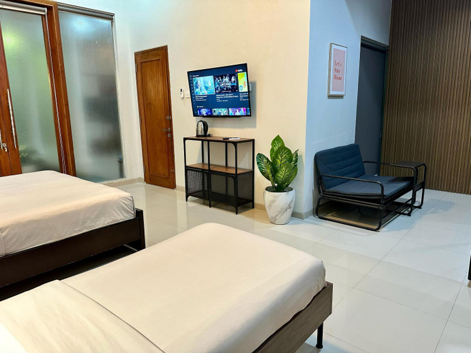 Bedroom 12