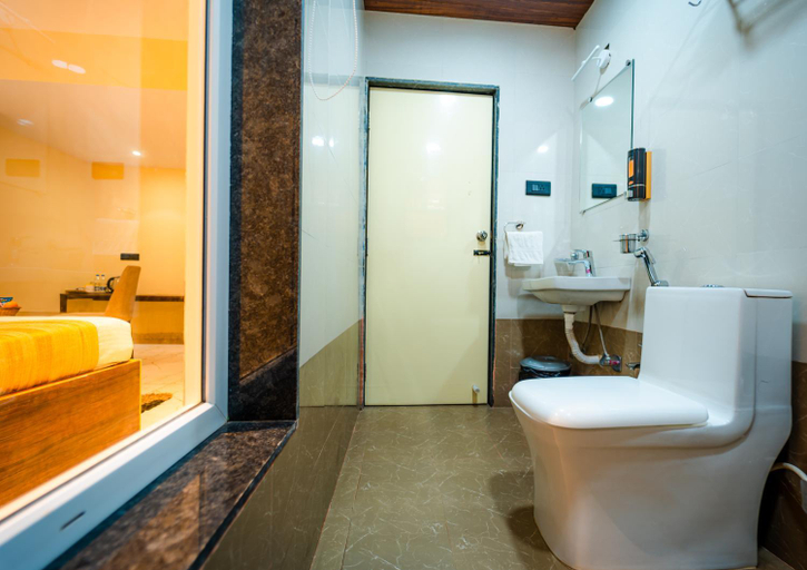 Bathroom 2, Red Button Resort, Satara