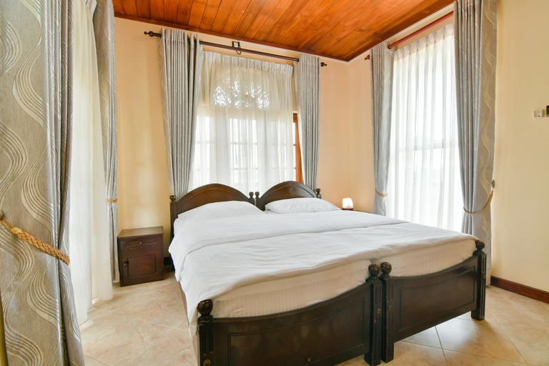 Bedroom 2, Expeditor Kandy, K.F.G. & G. Korale