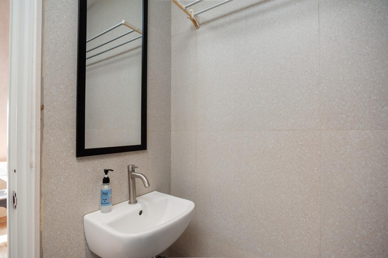Bathroom 5