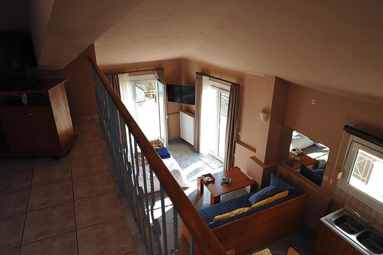 Bedroom 2, Hotel Pelagos Studios, Central Greece
