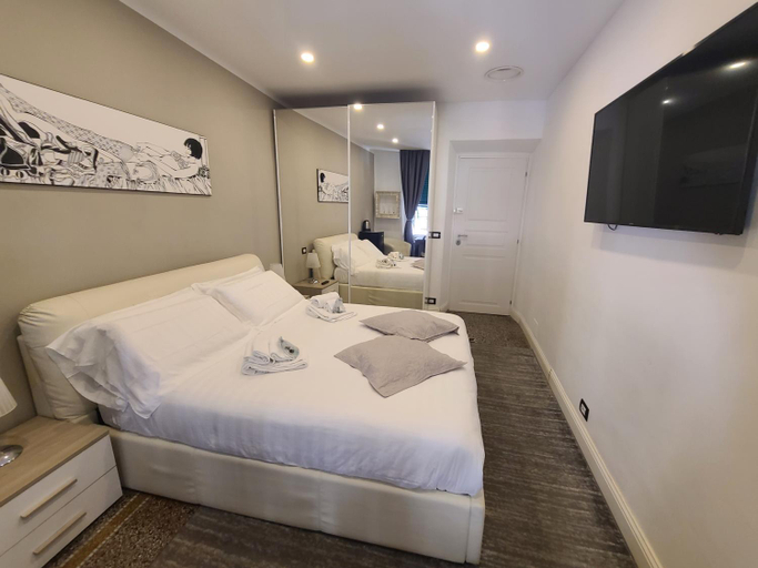 Bedroom 2, VarazzeSuite Sauna e Hammam, Savona