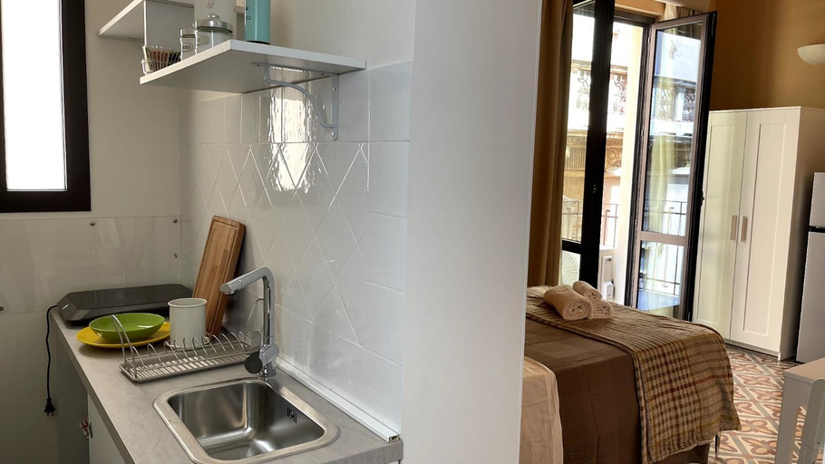 Others 4, Faraone Apartments, Catania
