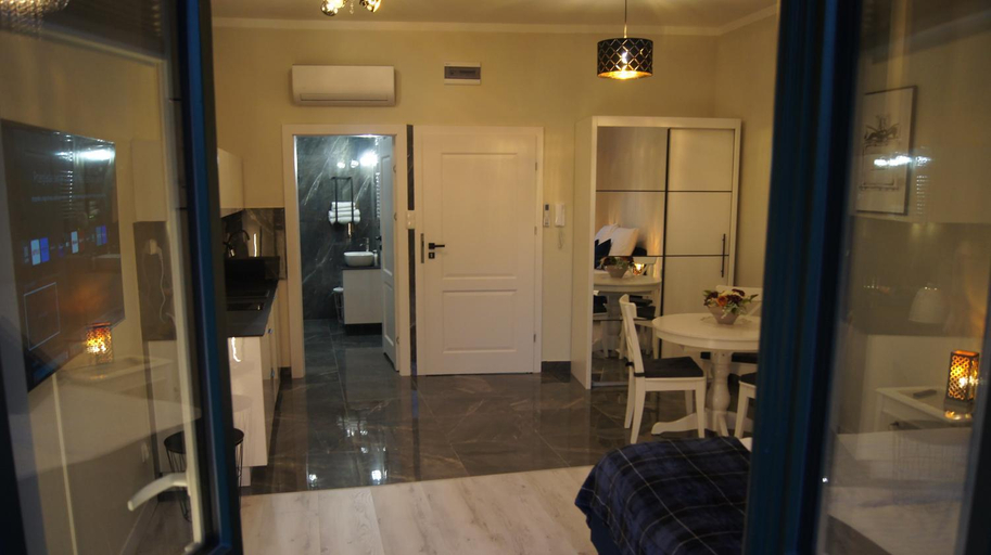 Others 3, Apartamenty Street 18, Toruń City