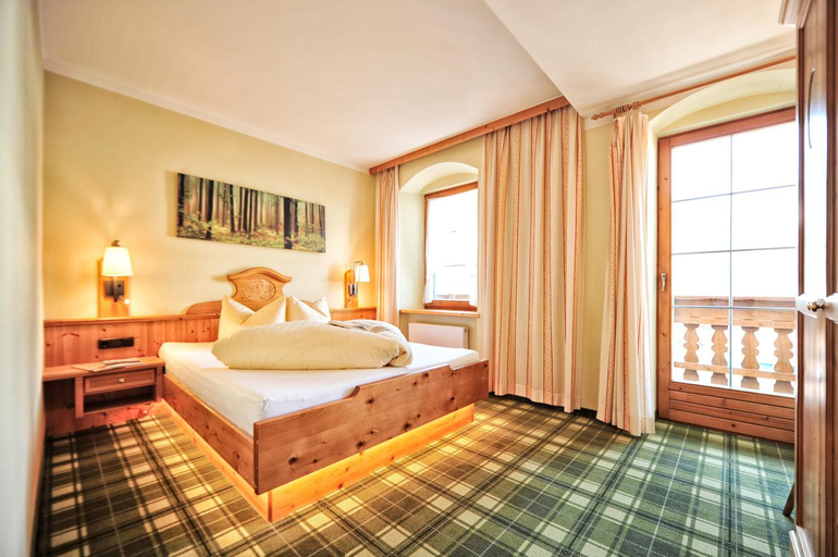 Bedroom 2, Fischerwirt am See, Schwaz