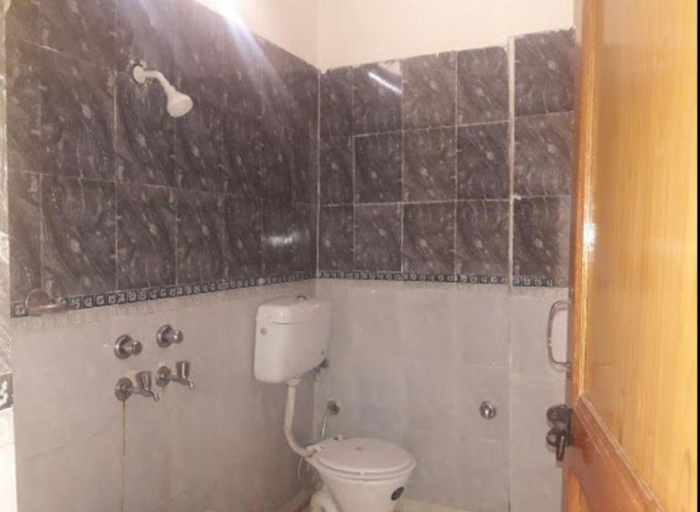 Bathroom, Goroomgo Utsav Palace Uttarkashi , Uttarkashi